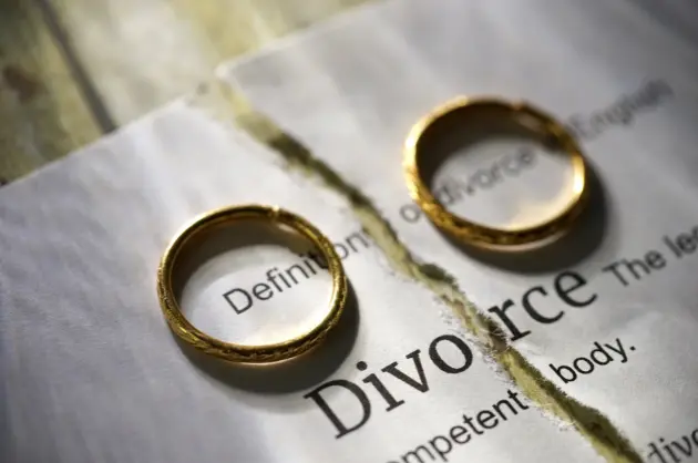 حقوق و تکالیف زوجین در طلاق